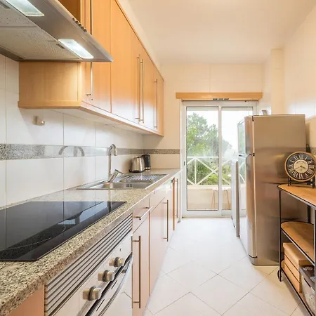 Daire Guestready - Cosy Retreat In Charneca De Caparica *